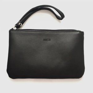 Roots Black Wristlet